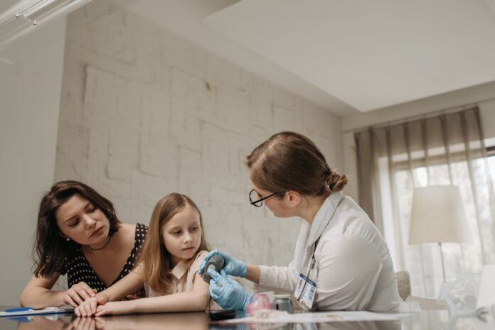 The Role of Primary Care Physicians in Preventive Health Benefits of Regular Check-ups at a Family Dentistry